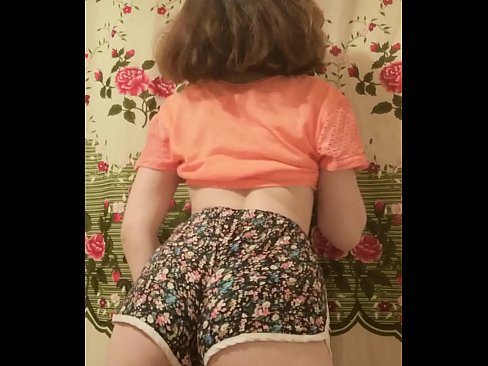 ❤️ Leanbh óg sexy ag baint dá shorts ar cheamara ☑  Físeán porn  ag ga.yespornpics-com.ru