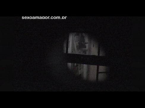 ❤️ Faigheann Blondie fístapáil rúnda ag voyeur comharsanachta i bhfolach taobh thiar de brící cuasach ☑  Físeán porn  ag ga.yespornpics-com.ru